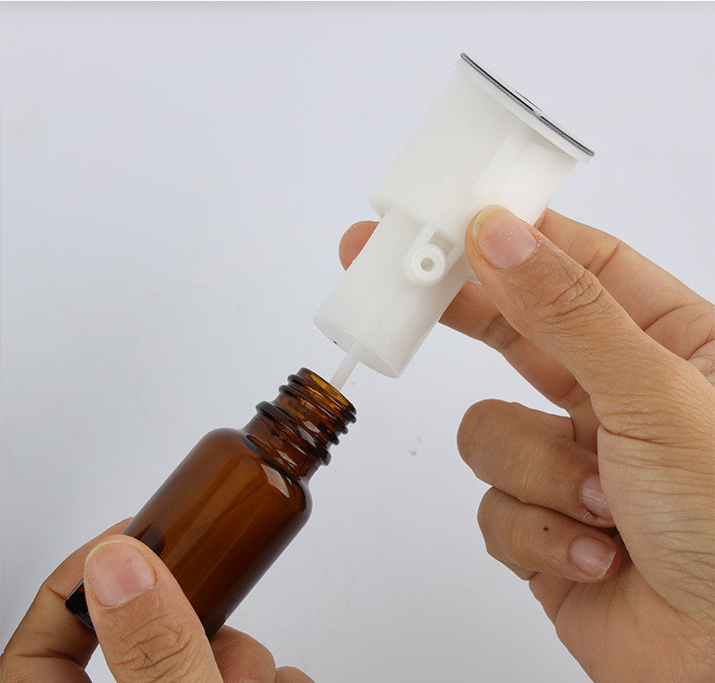 Waterless essential oil nebulizer and smart USB diffuser for car aromatherapy.