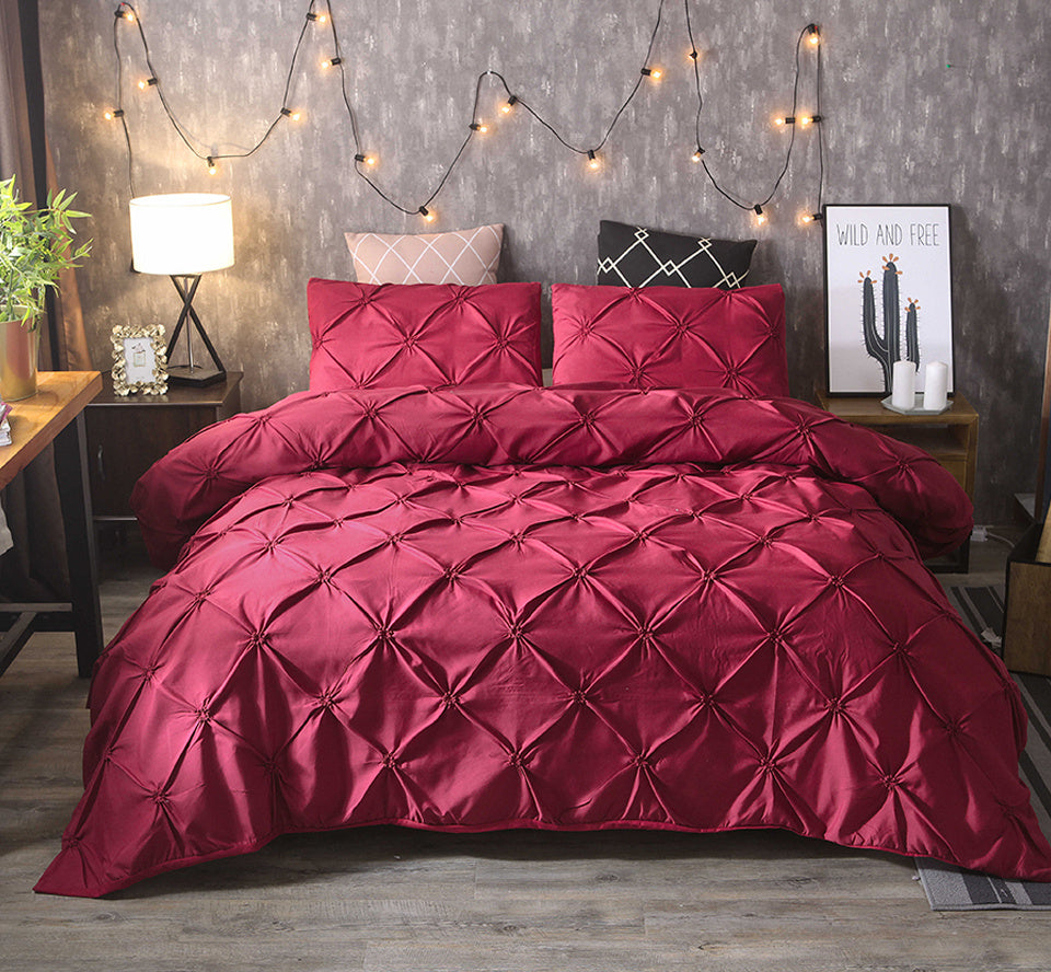 Solid color polyester duvet cover and bedding set for a modern bedroom